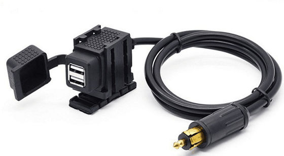 Máy đúc phun nhựa dọc 85 tấn được sử dụng cho bộ sạc xe USB