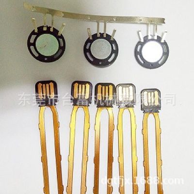 Máy đúc phun thẳng đứng 85Ton chất lượng cao cho đầu nối