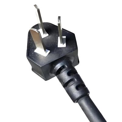 Máy đúc phun thẳng đứng loại C 55 tấn để sản xuất phích
