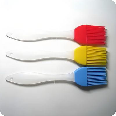 Dễ dàng vận hành Máy đúc phun silicone lỏng để làm cho bàn chải silicone