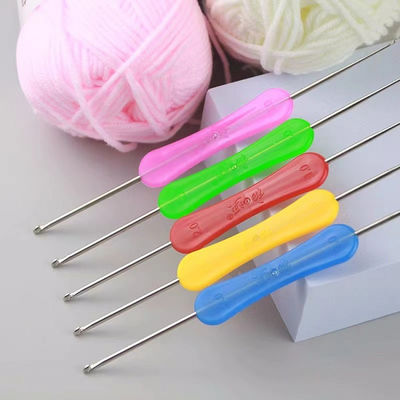 Máy đúc phun cao tốc độ dọc có năng suất cao làm móc móc crochet
